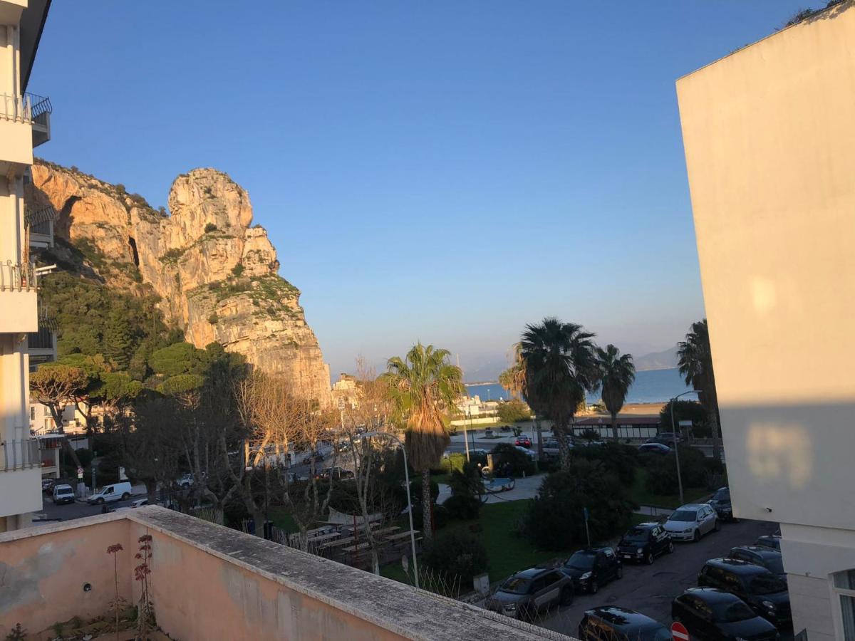 B E B Riviera Di Levante Terracina Eksteriør bilde