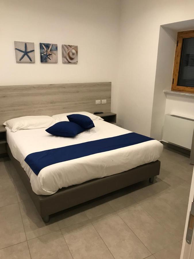 B E B Riviera Di Levante Terracina Eksteriør bilde