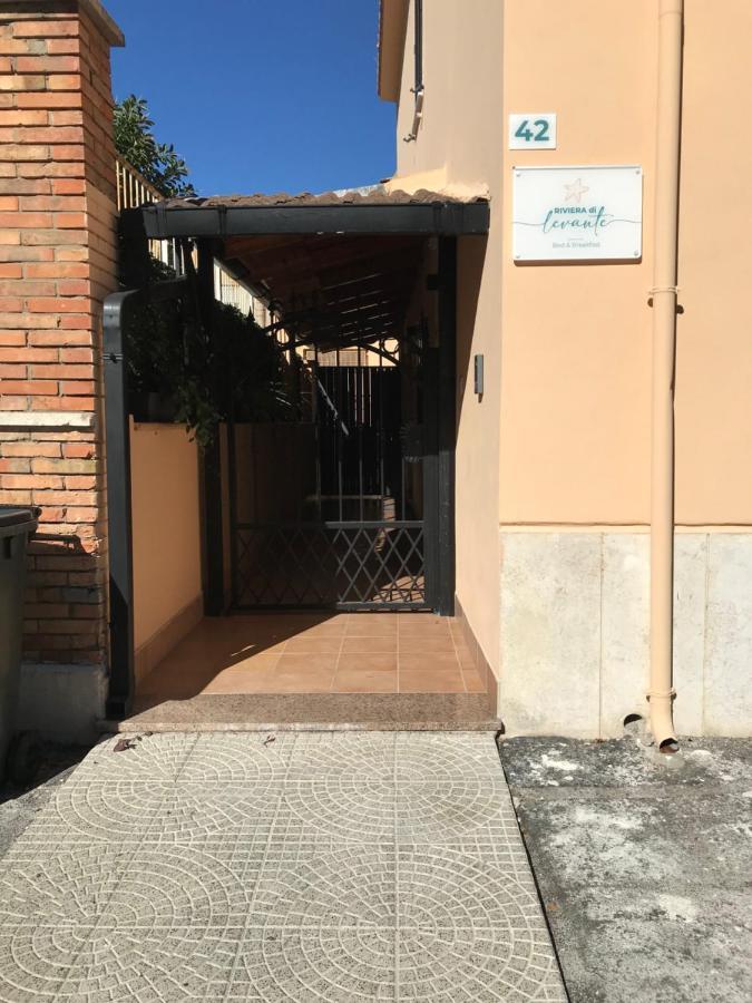 B E B Riviera Di Levante Terracina Eksteriør bilde
